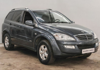 Подержанный автомобиль SsangYong Kyron 2012 года (3 фото)