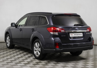 Подержанный автомобиль Subaru Outback Wagon 2010 года (7 фото)