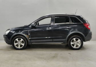 Подержанный автомобиль Opel Antara 2008 года (8 фото)