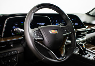 Подержанный автомобиль Cadillac Escalade Suv 2023 года (15 фото)