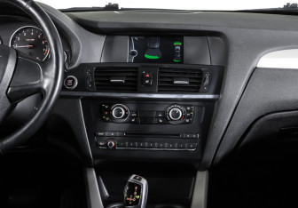 Подержанный автомобиль BMW X3 2013 года (14 фото)