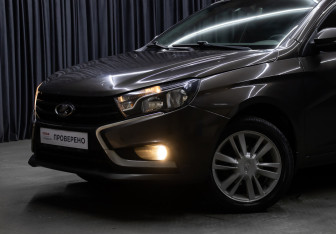 Подержанный автомобиль LADA (ВАЗ) Vesta Sedan 2019 года (19 фото)