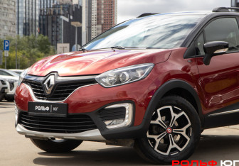 Подержанный автомобиль Renault Kaptur 2018 года (15 фото)