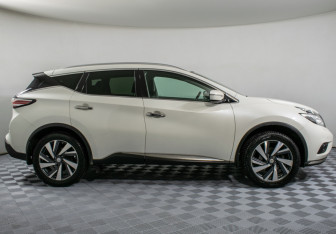 Подержанный автомобиль Nissan Murano Suv 2018 года (4 фото)
