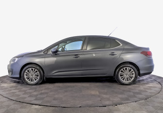 Подержанный автомобиль Citroen C4 Sedan 2017 года (8 фото)
