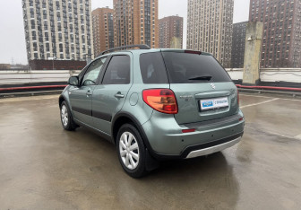 Подержанный автомобиль Suzuki SX4 Hatchback 2012 года (6 фото)