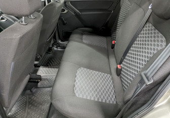 Подержанный автомобиль LADA (ВАЗ) Granta Sedan 2021 года (14 фото)