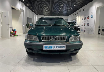 Подержанный автомобиль Volvo S40 1999 года (2 фото)