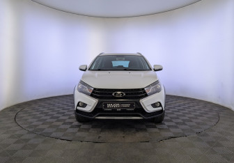 Подержанный автомобиль LADA (ВАЗ) Vesta Wagon 2019 года (2 фото)