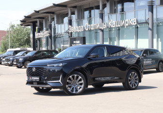 Подержанный автомобиль Changan UNI-K 2023 года (25 фото)