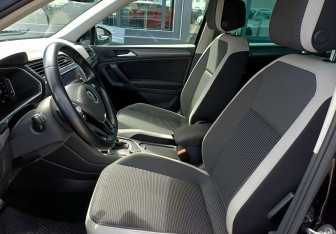 Подержанный автомобиль Volkswagen Tiguan 2020 года (23 фото)