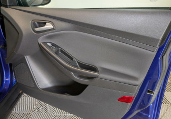 Подержанный автомобиль Ford Focus Hatchback 2019 года (24 фото)