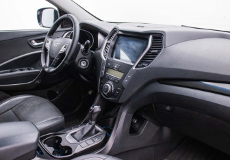 Подержанный автомобиль Hyundai Santa Fe 2013 года (10 фото)