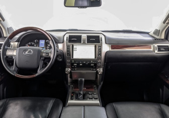 Подержанный автомобиль Lexus GX 2012 года (14 фото)