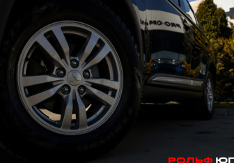 Подержанный автомобиль Mitsubishi Outlander 2021 года (18 фото)