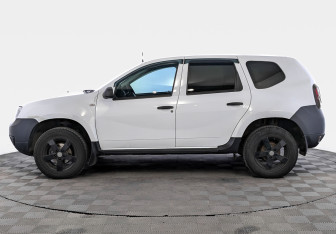Подержанный автомобиль Renault Duster 2020 года (8 фото)