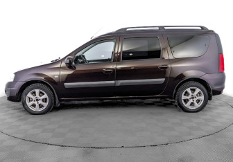 Подержанный автомобиль LADA (ВАЗ) Largus Wagon 2018 года (8 фото)