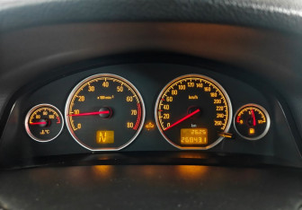 Подержанный автомобиль Opel Vectra Sedan 2006 года (13 фото)