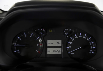 Подержанный автомобиль Toyota Land Cruiser Prado 2018 года (11 фото)