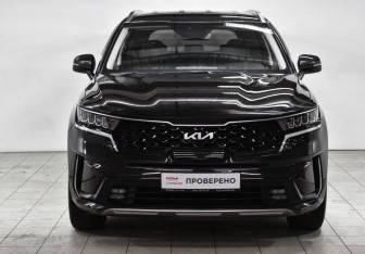 Подержанный автомобиль Kia Sorento 2023 года (2 фото)