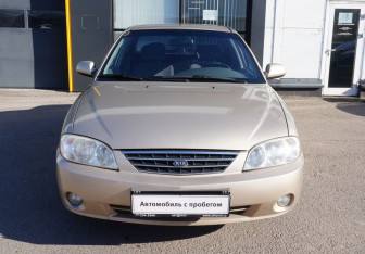 Подержанный автомобиль Kia Spectra Sedan 2009 года (2 фото)