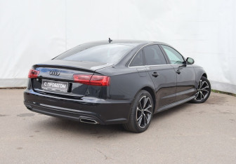 Подержанный автомобиль Audi A6 Sedan 2017 года (4 фото)