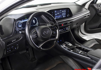 Подержанный автомобиль Hyundai Sonata 2020 года (9 фото)