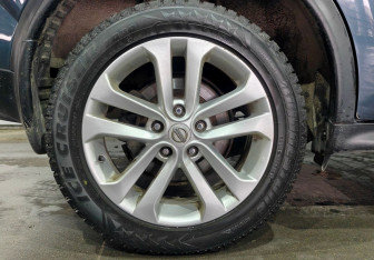 Подержанный автомобиль Nissan Juke 2012 года (18 фото)