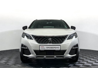 Подержанный автомобиль Peugeot 3008 2018 года (2 фото)