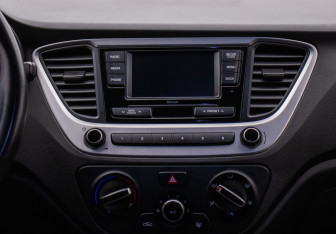 Подержанный автомобиль Hyundai Solaris Sedan 2017 года (14 фото)