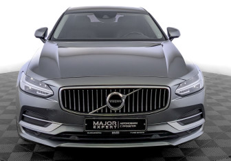 Подержанный автомобиль Volvo S90 2019 года (2 фото)