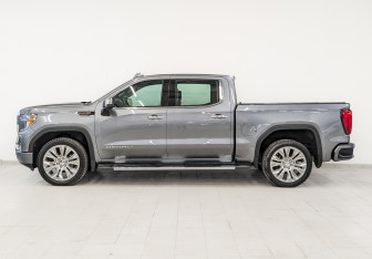 Подержанный автомобиль GMC Sierra 2021 года (8 фото)