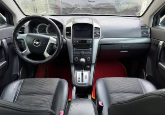 Подержанный автомобиль Chevrolet Captiva 2008 года (9 фото)