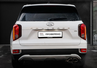 Подержанный автомобиль Hyundai Palisade 2019 года (6 фото)