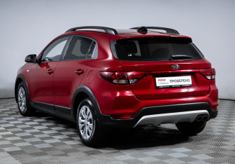 Подержанный автомобиль Kia Rio Hatchback 2018 года (7 фото)