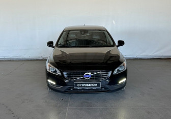 Подержанный автомобиль Volvo S60 2017 года (2 фото)
