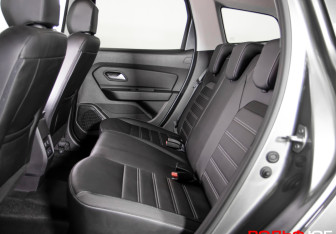 Подержанный автомобиль Renault Duster 2021 года (8 фото)