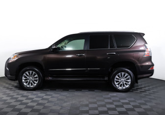 Подержанный автомобиль Lexus GX 2014 года (8 фото)
