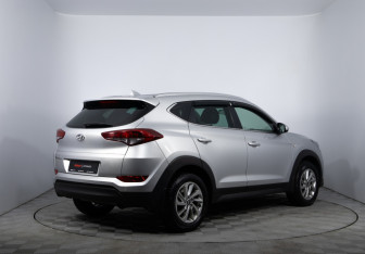 Подержанный автомобиль Hyundai Tucson 2018 года (5 фото)