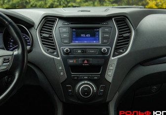 Подержанный автомобиль Hyundai Santa Fe 2015 года (12 фото)