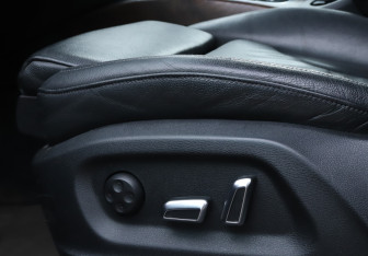 Подержанный автомобиль Audi Q5 2013 года (20 фото)