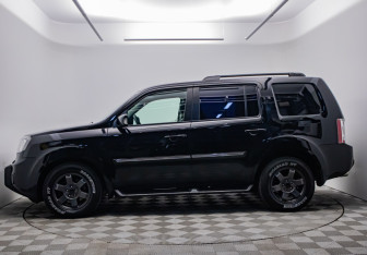 Подержанный автомобиль Honda Pilot 2012 года (8 фото)