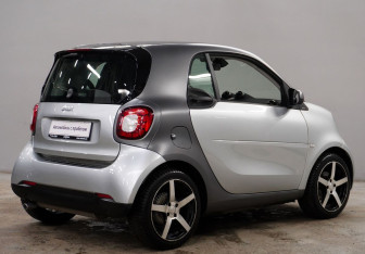 Подержанный автомобиль Smart Fortwo Hatchback 2018 года (7 фото)