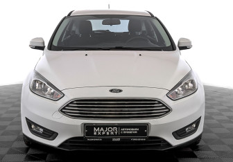 Подержанный автомобиль Ford Focus Hatchback 2018 года (2 фото)