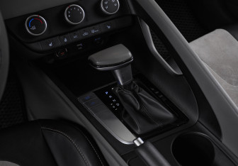 Подержанный автомобиль Hyundai Elantra Sedan 2021 года (15 фото)