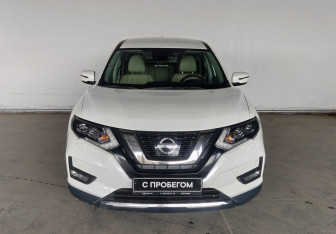 Подержанный автомобиль Nissan X-Trail 2019 года (2 фото)
