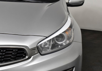 Подержанный автомобиль Kia Ceed Hatchback 2014 года (7 фото)