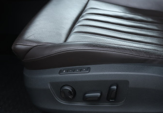 Подержанный автомобиль Skoda Superb Liftback 2015 года (17 фото)