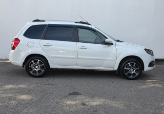 Подержанный автомобиль LADA (ВАЗ) Granta Wagon 2019 года (4 фото)