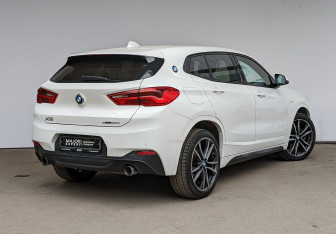 Подержанный автомобиль BMW X2 2020 года (3 фото)